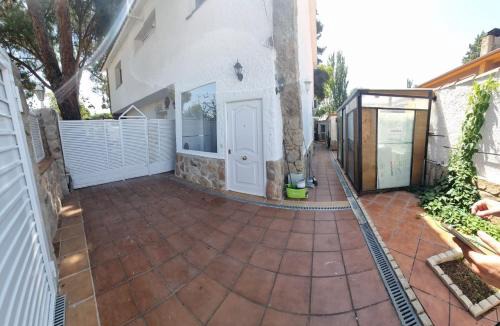 Mostoles House | Casa Pinares