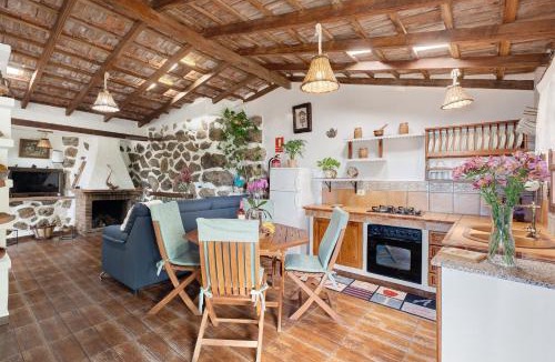 Cueva del Viento House | Casa Rosalía
