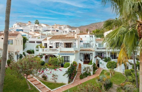 Oasis del Capistrano Apartment | Casablanca 46 Oasis Properties