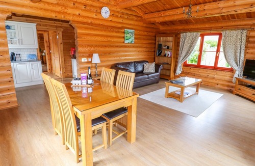 Castle Bytham Cottage | Cedar Lodge
