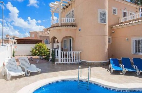 Quesada Villa | CH Villa Cuenca Atalaya Park (Benijofar)