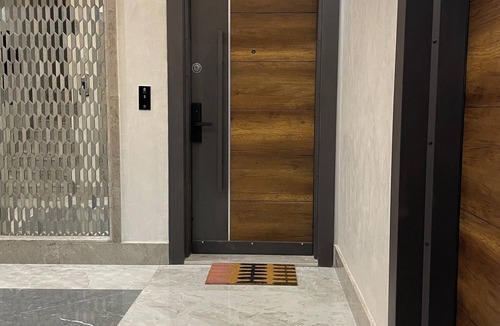 Sari Street Apartment | Charming 2-bedroom apartment in delightful Jeddah with WiFi, AC