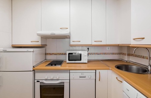 Rejas Apartment | Charming Airport V - Design apartment next to the airport
