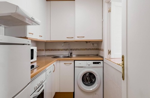 Rejas Apartment | Charming Airport V - Design apartment next to the airport