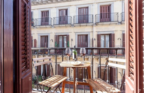 Sol Apartment | Charming luxury apartment in the heart of the historic district, Plaza Mayor