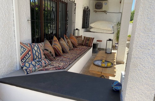 Las Lagunas Ski Chalet | Charming private 3 bed. villa in Fuengirola, close to the beach!