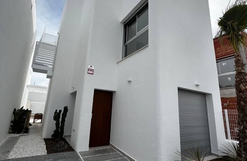 Elche Villa | Charming villa with outside pool and rooftop terrace in San Fulgencio