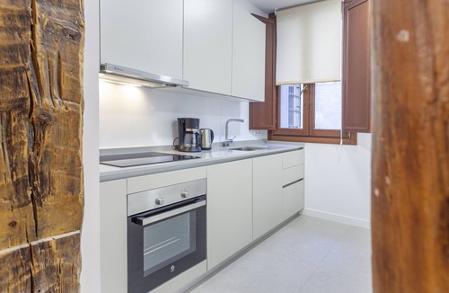 Cortes Apartment | Cibeles Luxe III apartment in Madrid