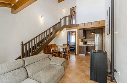 Espeja de San Marcelino House | Country House 'Rural Iglesia 2' with Shared Terrace, Private Garden and Balcony