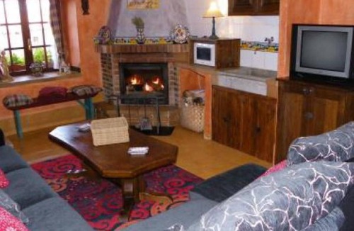 Quintana-Maria House | Country Home 'El Horno I' with Mountain View, Shared Terrace and Wi-Fi