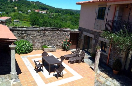 Forcarei House | Country House 'Galicia' with Mountain View, Private Pool and Wi-Fi