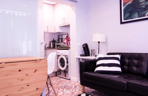 Embajadores Apartment | Cozy apartment in downtown