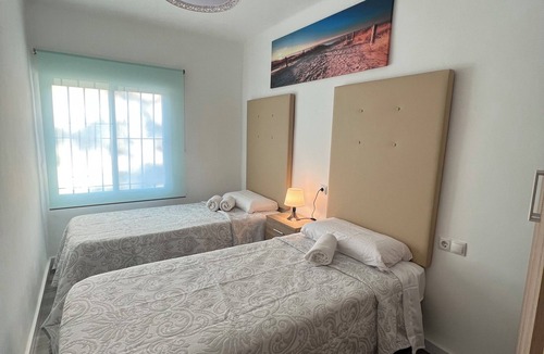 La Malva-rosa Apartment | Cozy apartment in El Cabanyal, close to Patacona beach