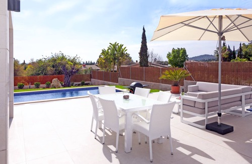 Crestatx Villa | COZY HOLIDAY VILLA IN THE HEART OF MALLORCA
