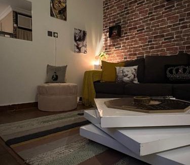 Sari Street Apartment | CRAFT LOFT - Amber 332