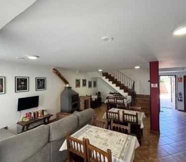 Hornillos del Camino Hostel | De Sol A Sol