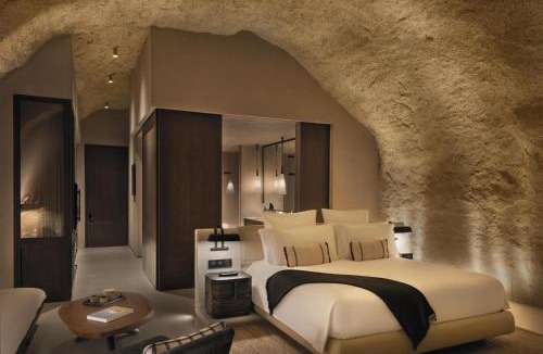 Umluj Resort | Desert Rock Resort