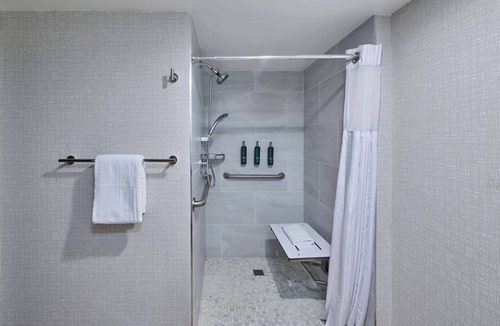 Chatsworth Hotel | DoubleTree by Hilton Chatsworth