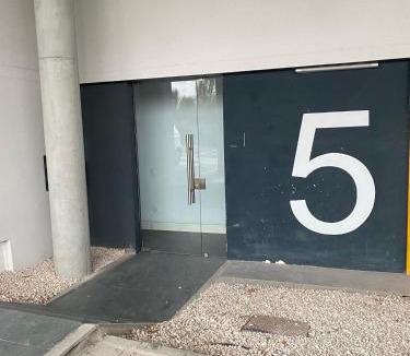 Camarma De Esteruelas Apartment | El Cinco
