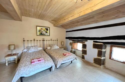 Santa Gadea House | El Socaire del Trasgo-Complejo de Casas Rurales