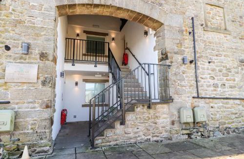 Fourstones Near Bentham House | Eldroth