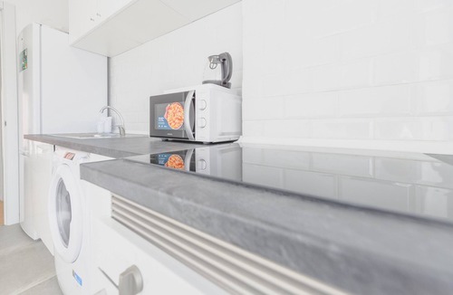 San Diego Apartment | Elegant and comfortable three-bedroom apartment in Vallecas