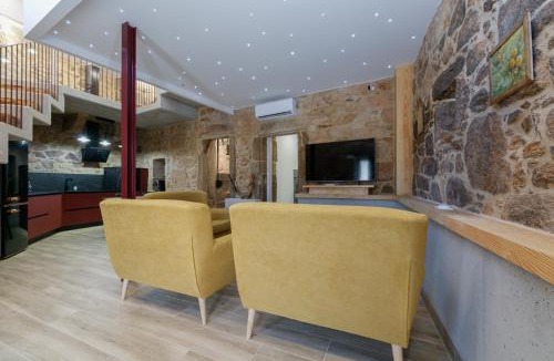 Bealo House | Elegante moderna con parking by CABANA Rentals