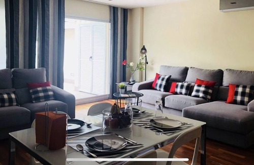 Las Palmas de Gran Canaria House | elite residential. 3D, 2B, terrace and garden + WIFI