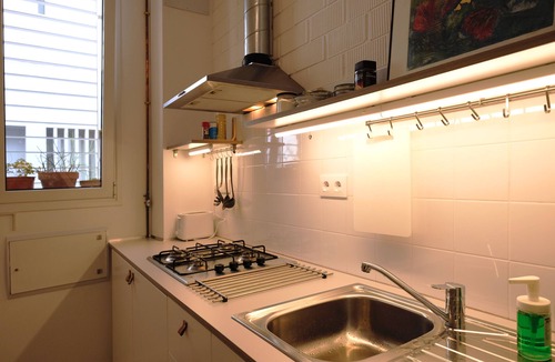 San Gil House | Entire and independent house with parking in the heart of Seville