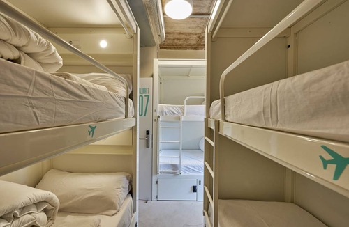 Barajas Hostel | Hostel ∙ 8 guests
