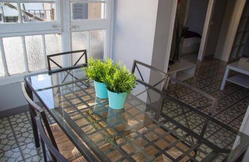 Esquerra de l'Eixample Apartment | 75 m² Apartment ∙ 4 bedrooms ∙ 8 guests