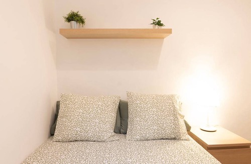 Esquerra de l'Eixample Resort | 150 m² Private room ∙ 1 bedroom ∙ 1 guest