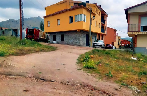 Navalmoral Villa | Big House with Barbecue and Fireplace