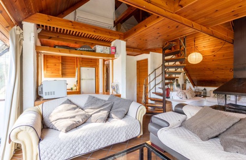 San Martin de Valdeiglesias Ski Chalet | 150 m² Chalet ∙ 4 bedrooms ∙ 8 guests