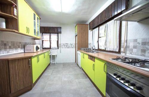 San Martin de Valdeiglesias Villa | 180 m² Villa ∙ 5 bedrooms ∙ 14 guests