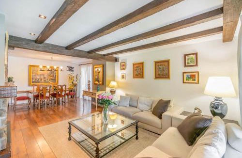 Biurrun-Olcoz House | Espectacular casa con piscina próxima a Pamplona