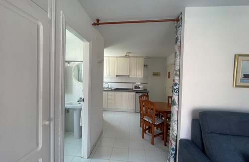 Denia Apartment | Estudio ideal para parejas con vistas a la piscina en Jazmines