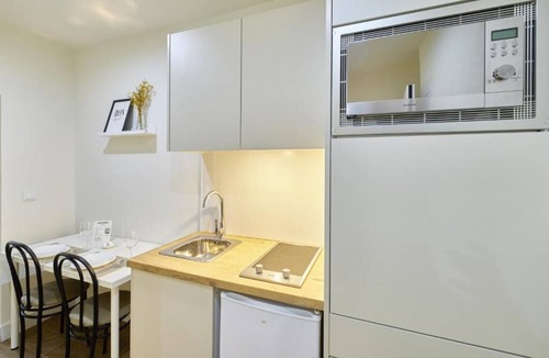 Centro Apartment | Estudios Bordadores by Valdesierra