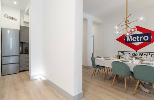 Embajadores Apartment | Exclusive Banksy Downtown, by Monaro