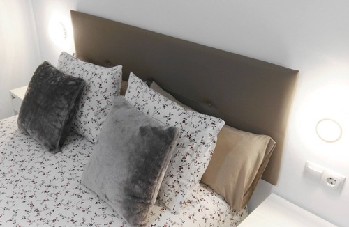 Ensanche Centro Hostel | Fan Rooms Duquesa