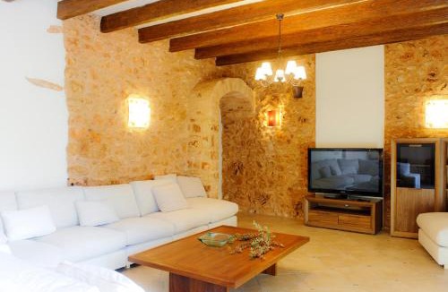 Portopetro Villa | Finca Mondrago Duri