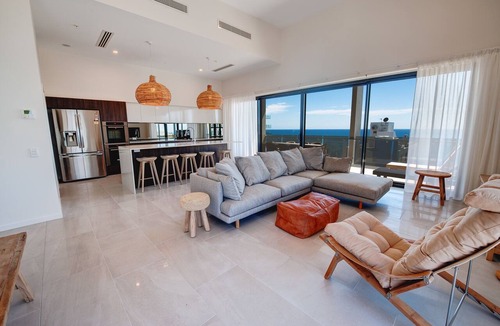 Mooloolaba Hotel | First Light Mooloolaba, an Ascend Collection Hotel