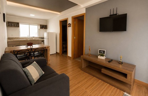 Centro Ski Chalet | Flat 2 com Jacuzzi Aquecida em Capitólio