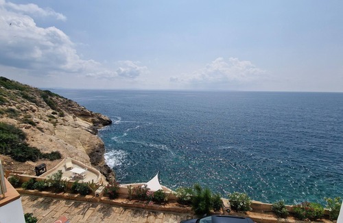 Torrenova House | Front Line Townhouse With Direct sea Access