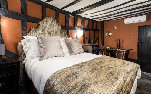 Epping Hotel | Funky Monk Hotel