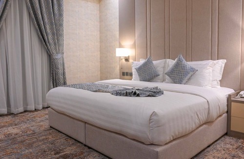 Al Khobar Hostel | Garden East Hotel
