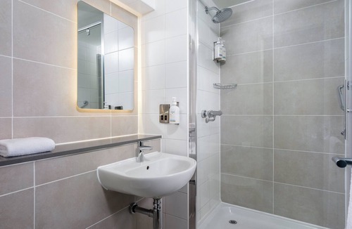 Wolverhampton Hotel | Garner Hotel Wolverhampton by IHG