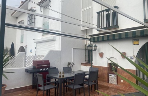 Cabrita House | Gem Beach House Pool Sports Club Water Front Rooftop BBQ