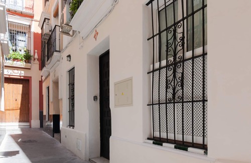 Historical Center House | GIRALDA HOUSE (Prime location, private terrace with views to the Giralda, WIFI)