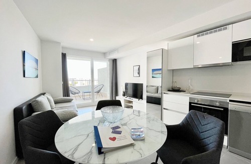 Canet de Berenguer Apartment | Global Properties: Apartment for 5 people with terrace